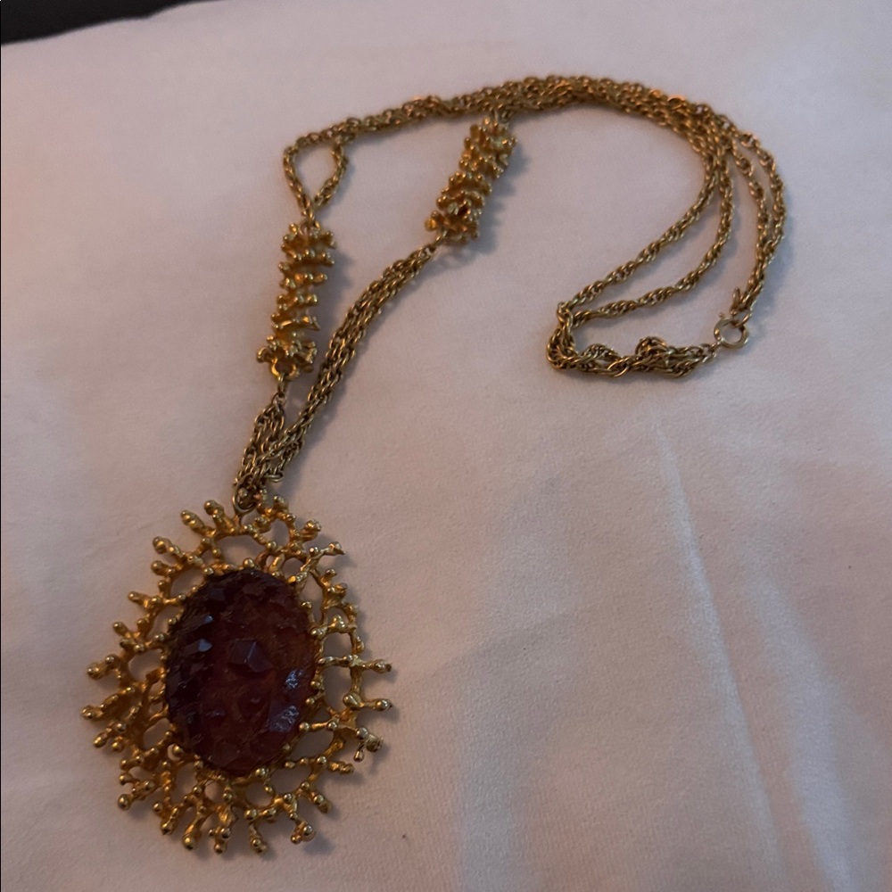 Vintage Gold Pendant Necklace